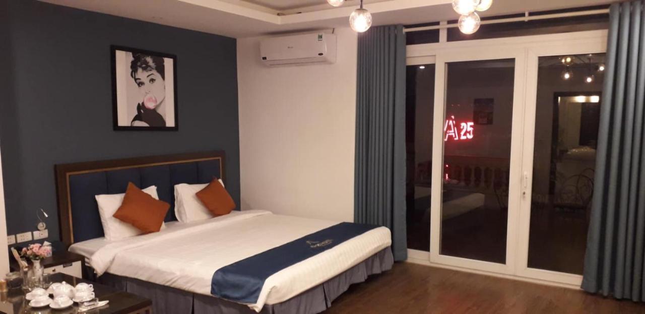 Hanoi Rocks Hostel Buitenkant foto