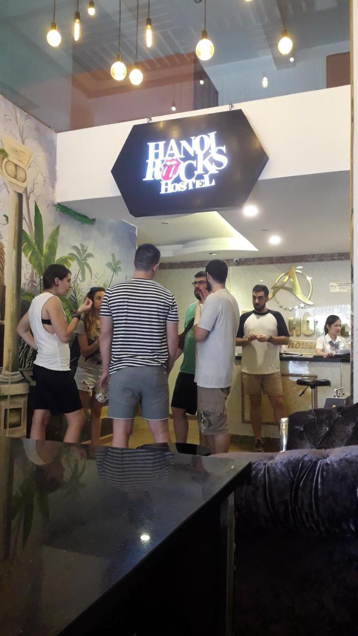 Hanoi Rocks Hostel Buitenkant foto